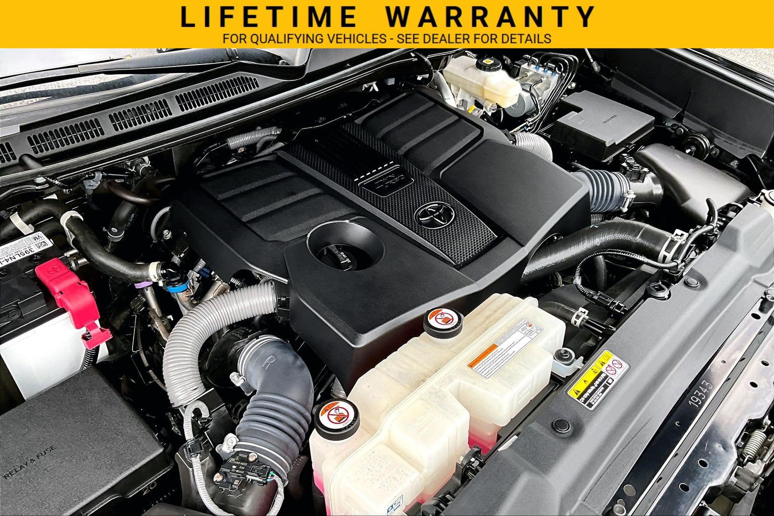 Used 2023 Toyota Tundra Platinum AWD/4WD image 35