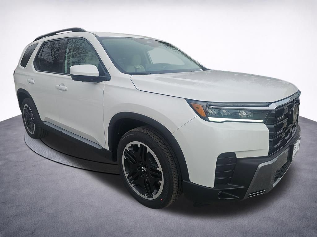 New 2026 Honda Pilot Touring image 3