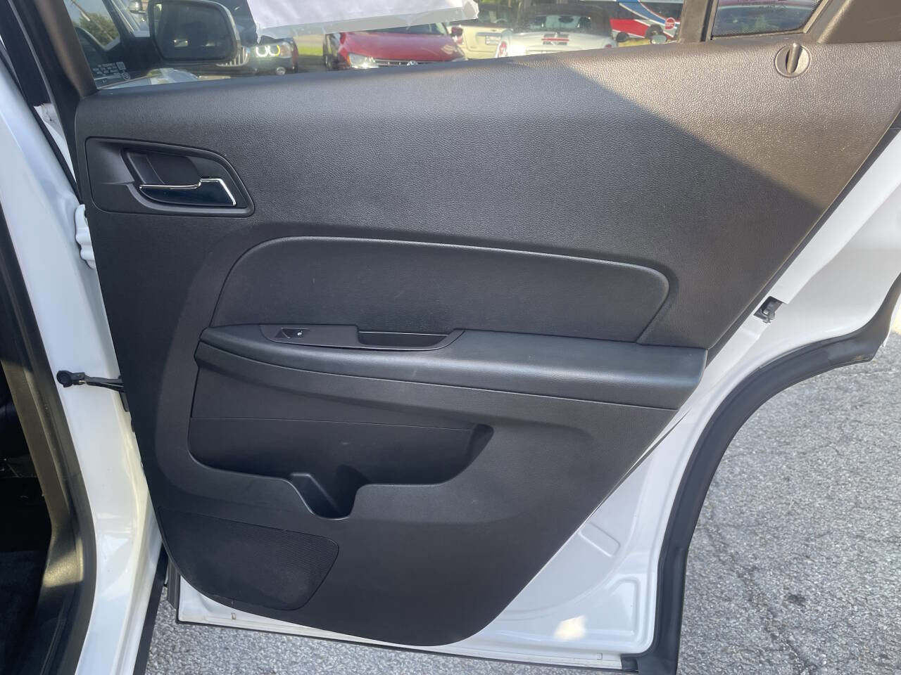 Used 2015 GMC Terrain SLE image 16