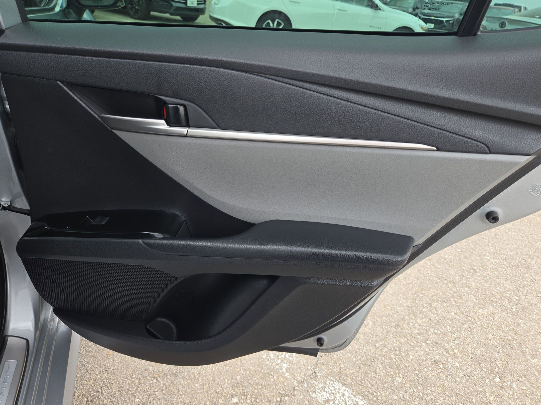 Used 2026 Toyota Camry LE FWD image 25