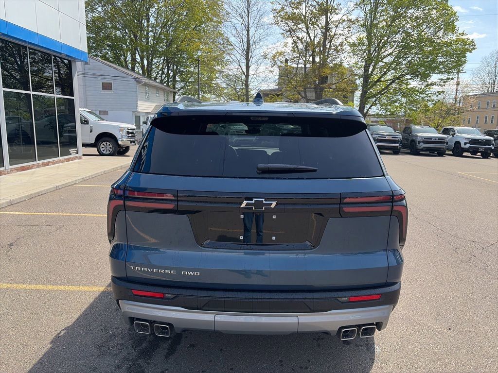 New 2026 Chevrolet Traverse LT w/ Driver Confidence Package AWD/4WD image 6