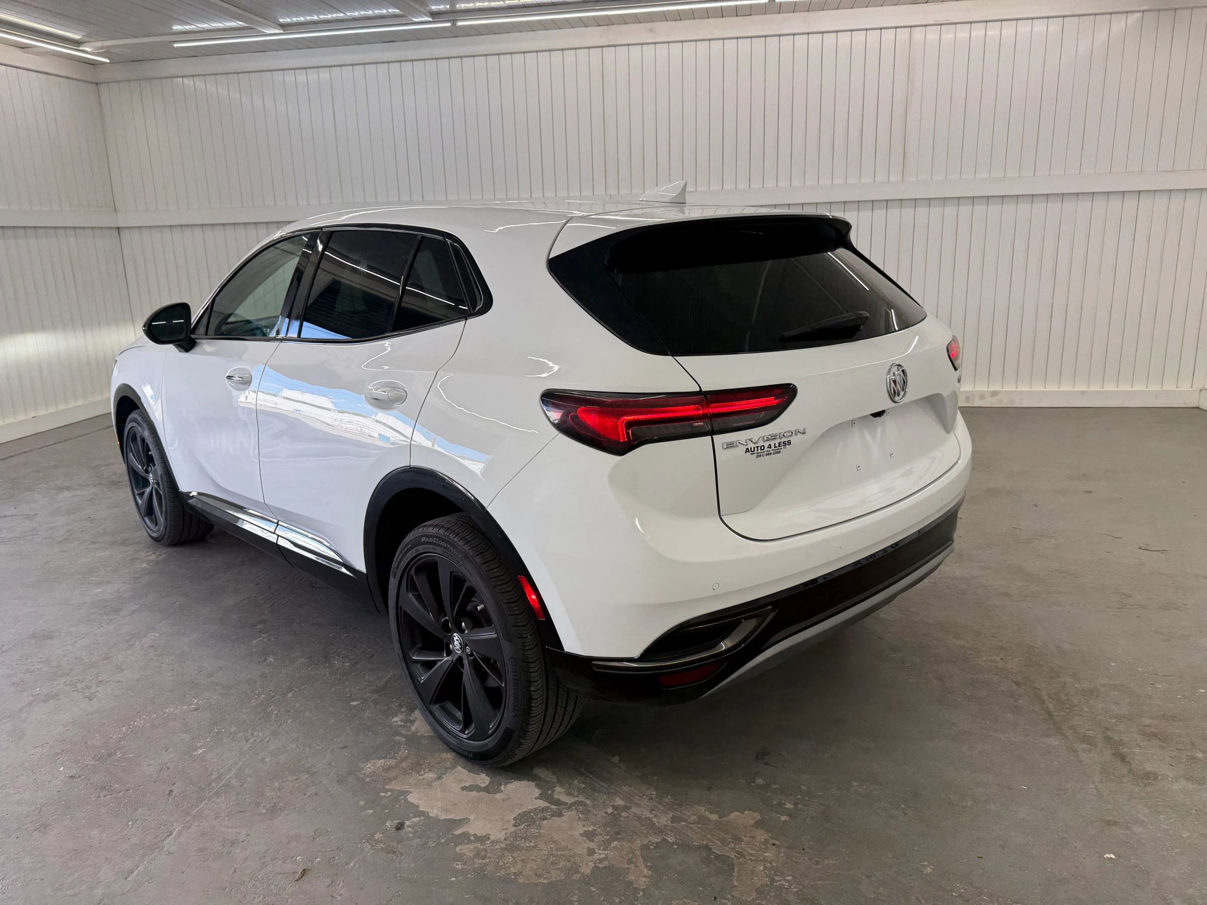 Used 2022 Buick Envision Essence w/ Sport Touring Package image 7