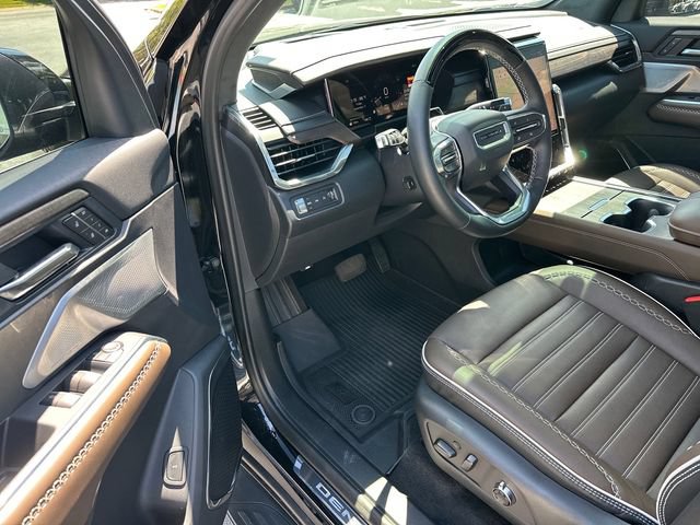 Used 2026 GMC Acadia Denali Ultimate w/ LPO, Floor Liner Package AWD/4WD image 13