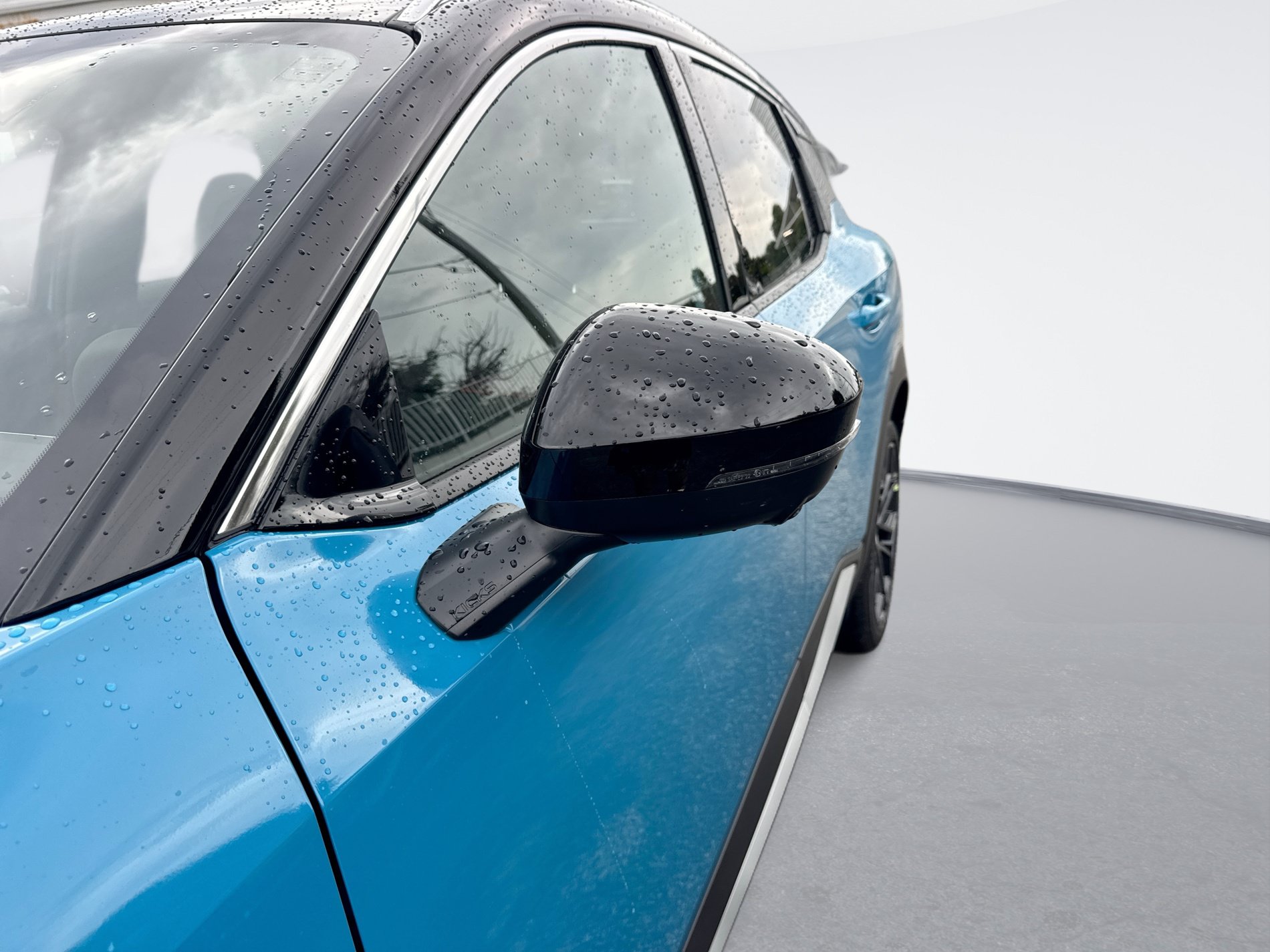 New 2027 Nissan Kicks SR FWD image 12