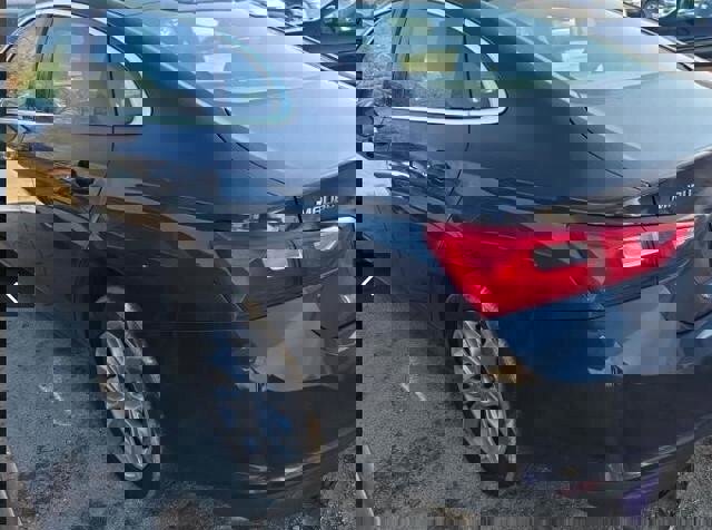 Used 2023 Chevrolet Malibu LT w/ Driver Confidence Package image 3