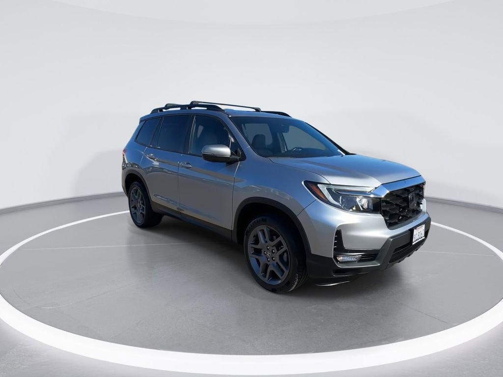 Used 2023 Honda Passport EX-L image 2