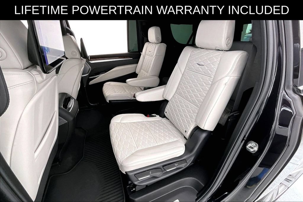 Used 2025 Cadillac Escalade ESV Sport Platinum AWD/4WD image 34