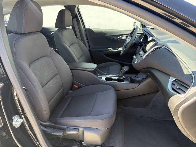 Used 2023 Chevrolet Malibu RS FWD image 25