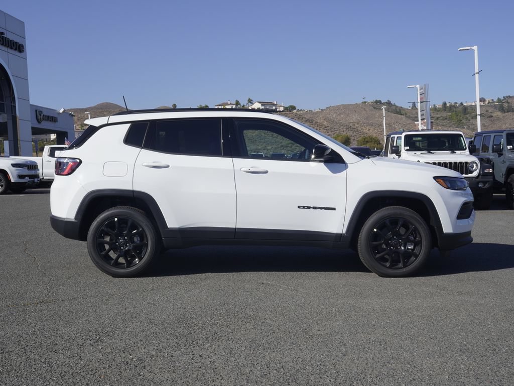 New 2026 Jeep Compass Latitude AWD/4WD image 3