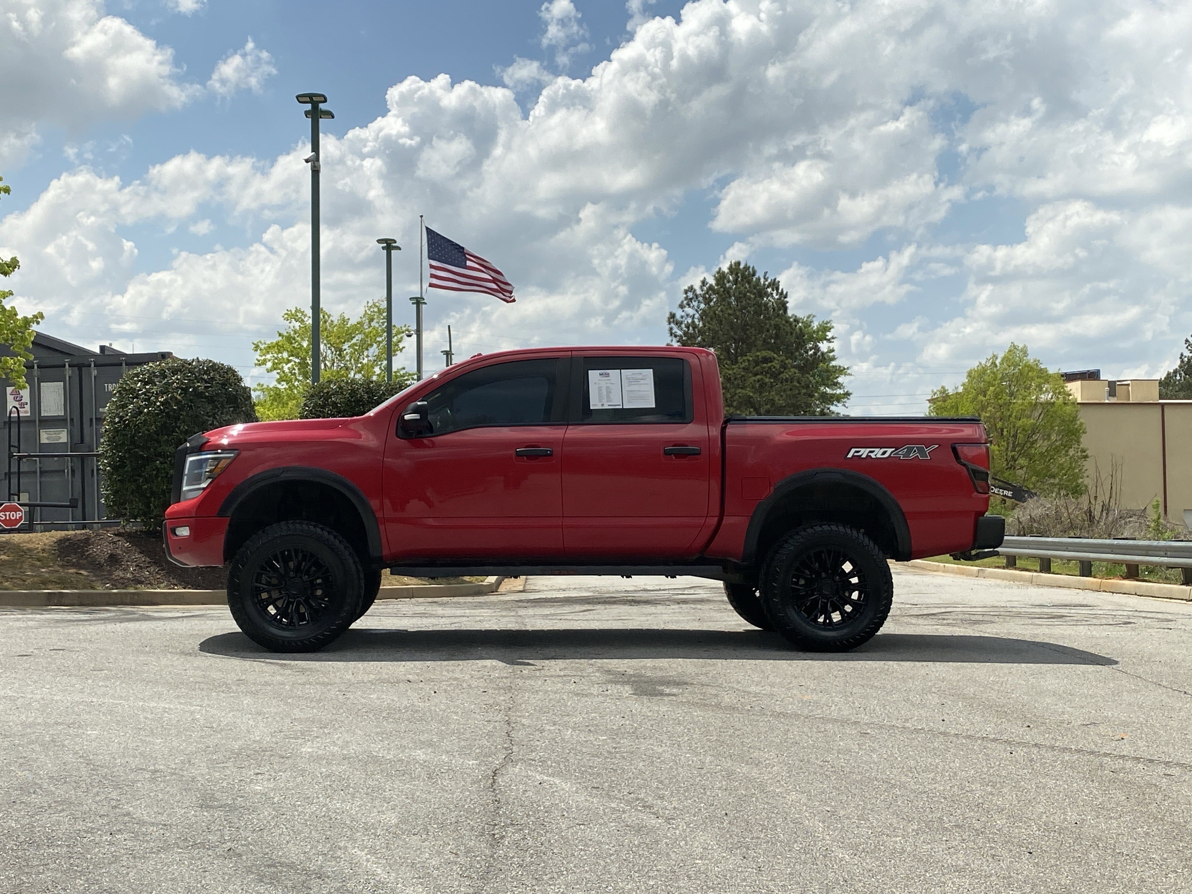Used 2020 Nissan Titan PRO-4X image 15