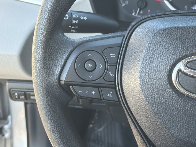 Used 2020 Toyota Corolla LE FWD image 26