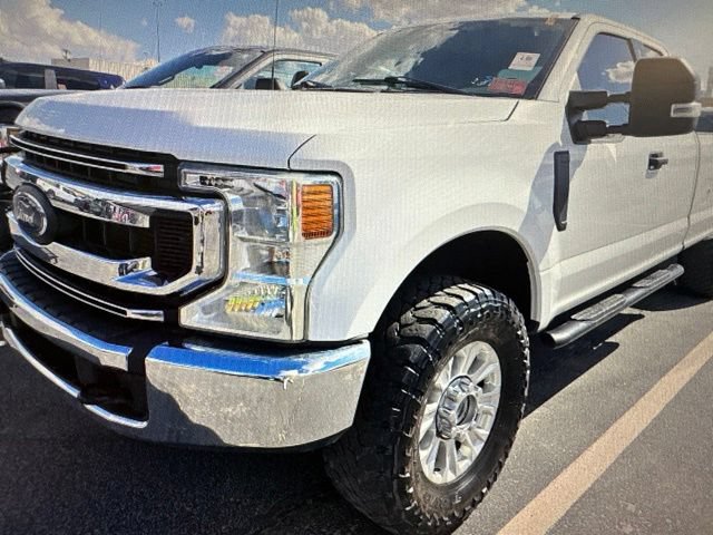 Used 2022 Ford F250 XLT w/ Camper Package AWD/4WD image 3