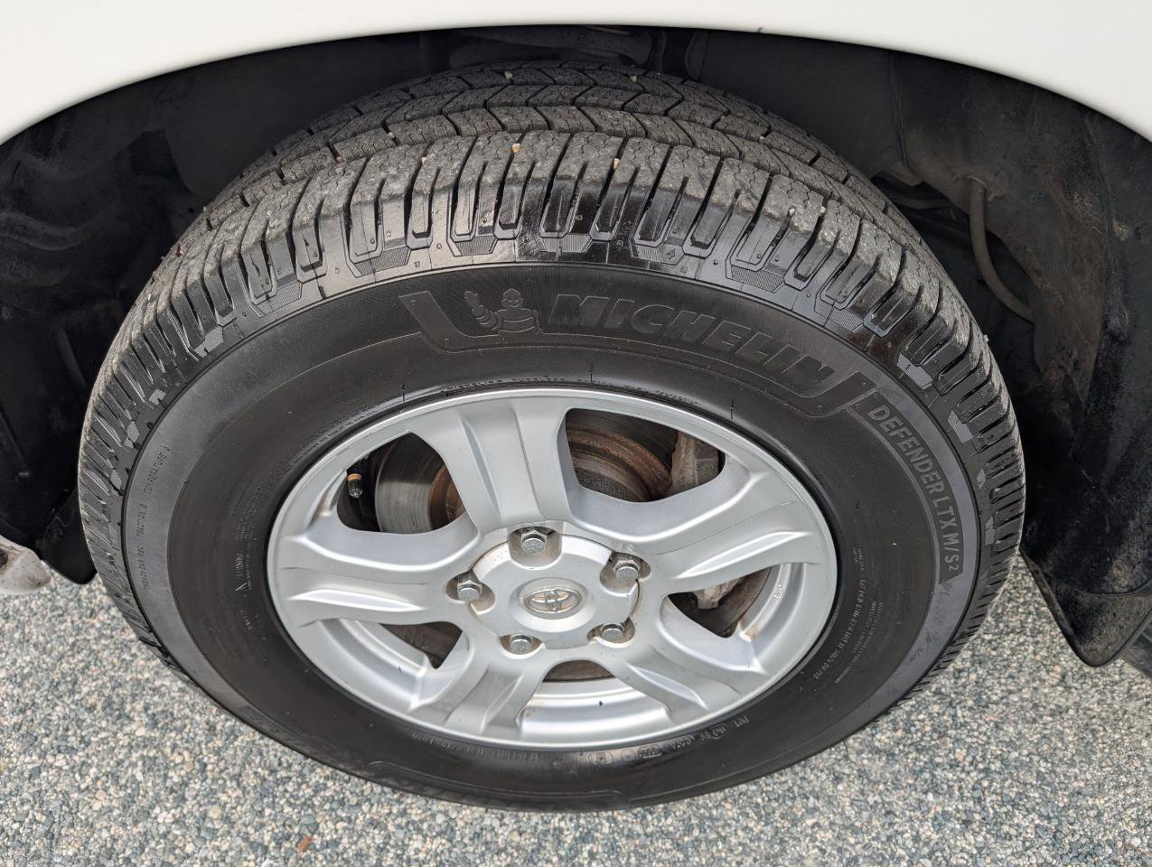 Used 2014 Toyota Sequoia SR5 w/ Premium Package image 12