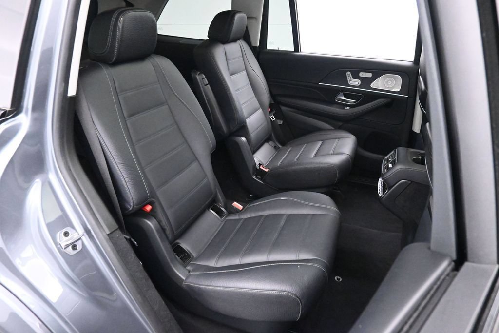Used 2023 Mercedes-Benz GLS 580 4MATIC image 21