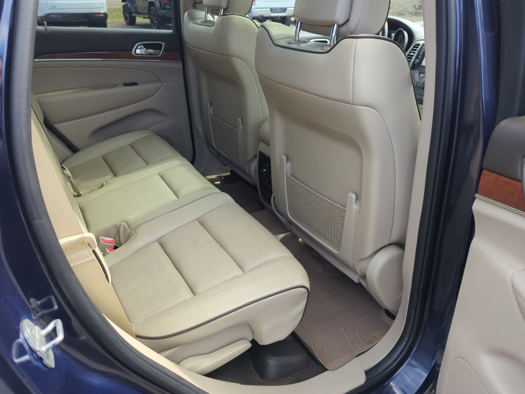 Used 2013 Jeep Grand Cherokee Overland w/ Advance Technology Group image 35