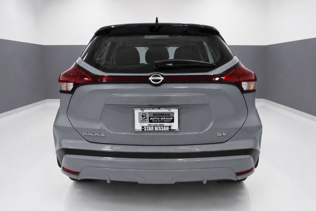 Certified 2023 Nissan Kicks SV FWD image 9