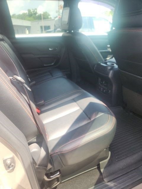 Used 2023 Nissan Titan PRO-4X w/ Pro-4x Convenience Package AWD/4WD image 5