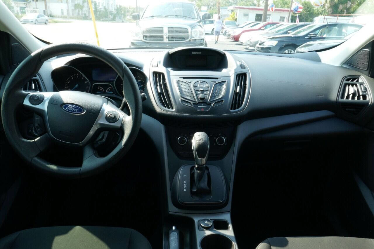 Used 2014 Ford Escape S image 17