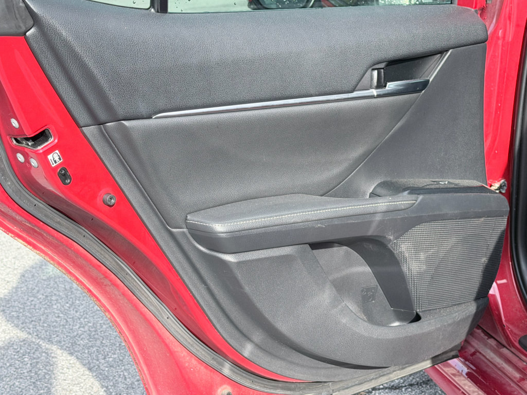 Used 2019 Toyota Camry XSE FWD image 27