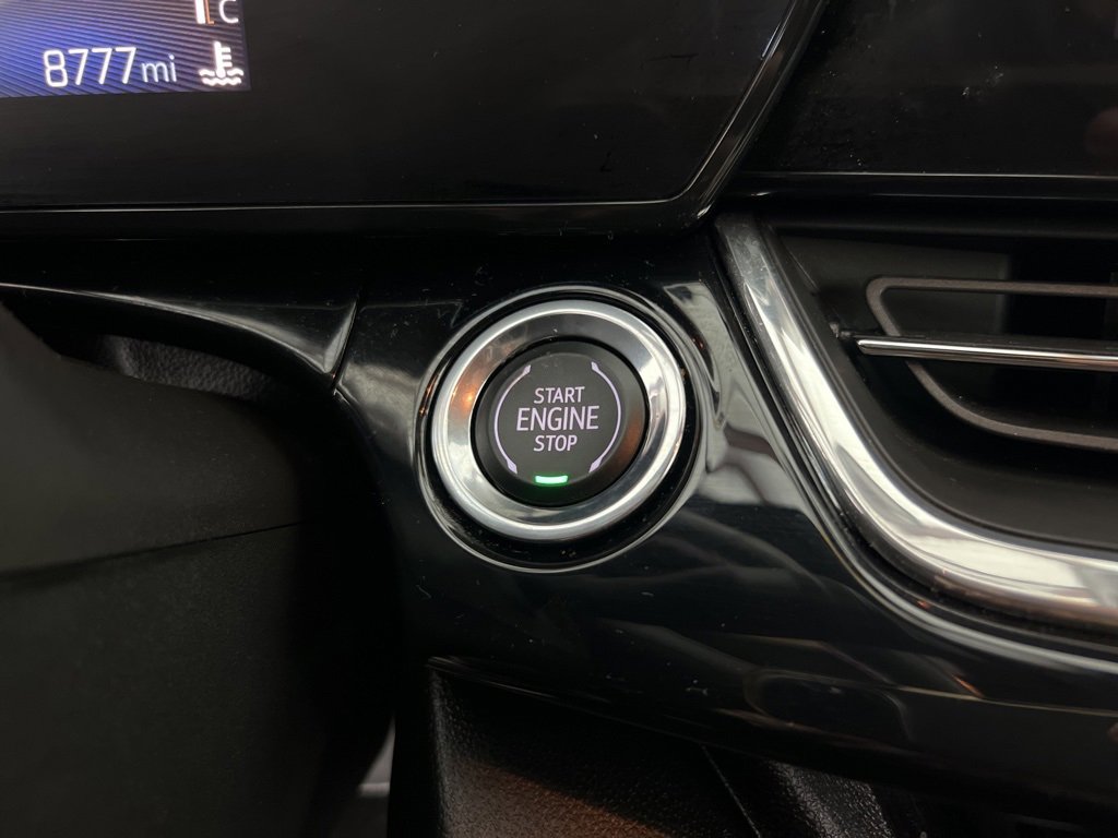 Used 2025 Chevrolet Trax RS w/ Sunroof Package image 15