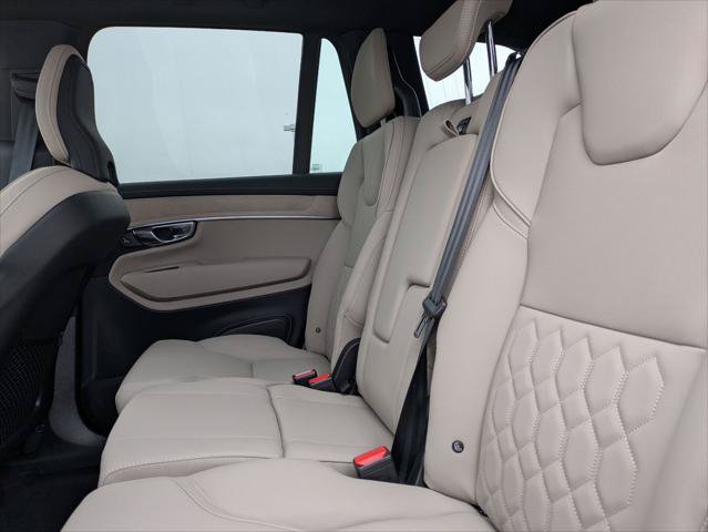 New 2026 Volvo XC90 T8 Plus w/ Protection Package AWD/4WD image 12