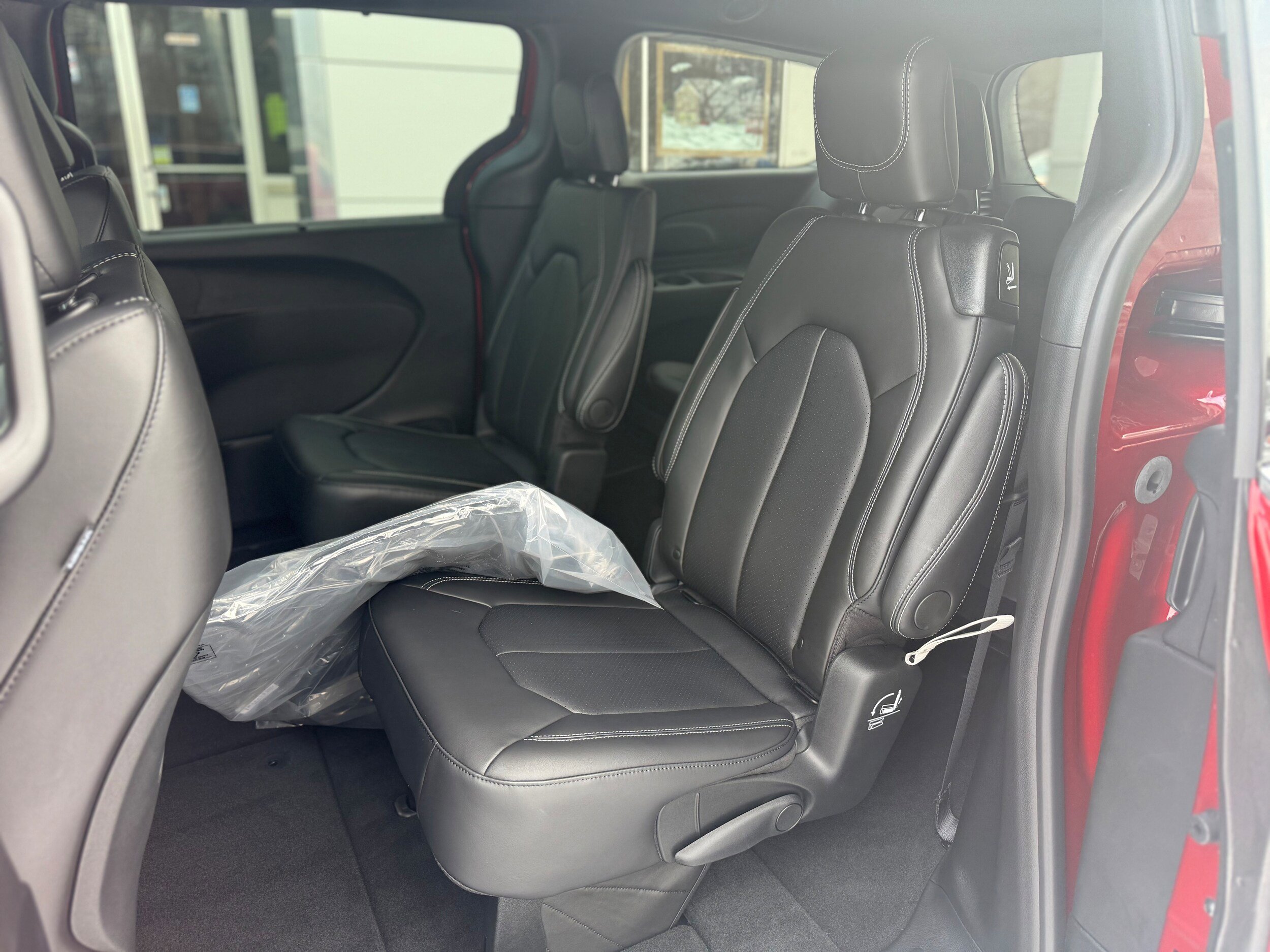 New 2026 Chrysler Pacifica Select FWD image 12