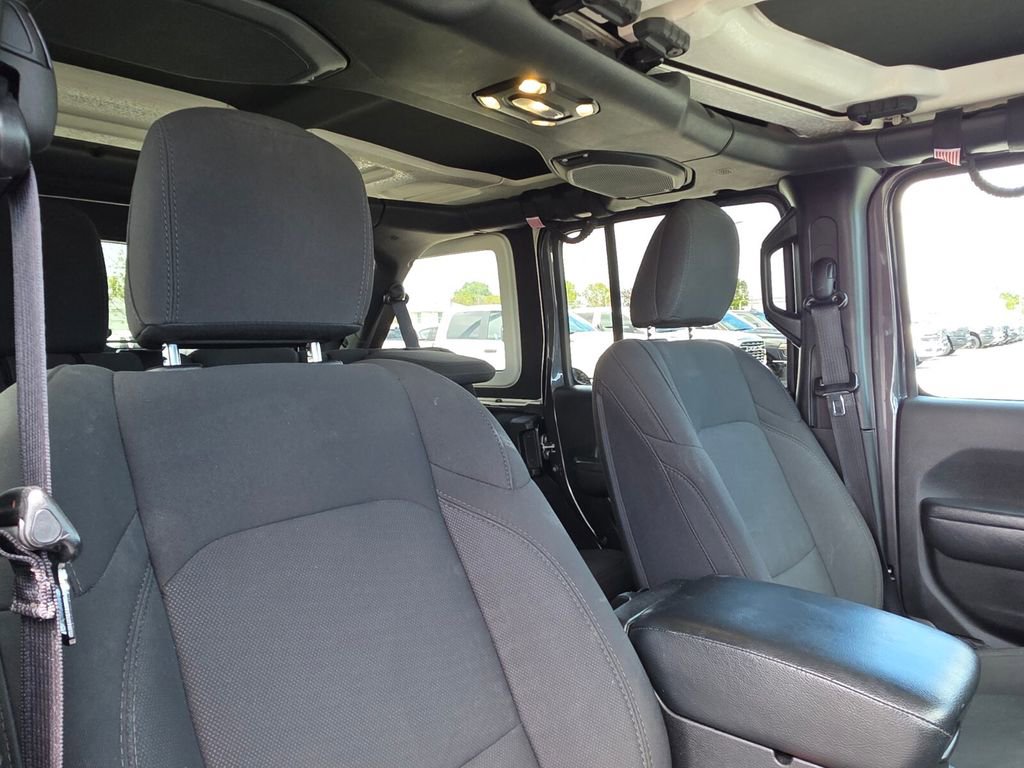 Used 2022 Jeep Wrangler Unlimited Sport image 11