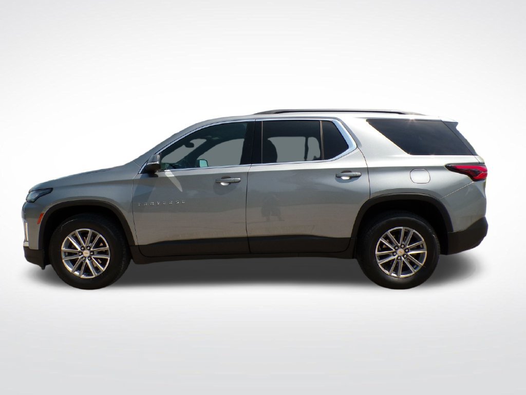 Used 2023 Chevrolet Traverse LT AWD/4WD image 2