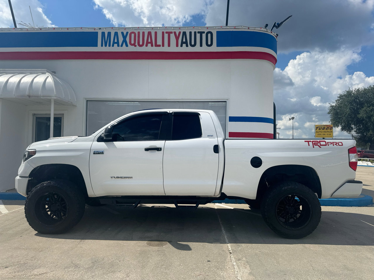 Used 2014 Toyota Tundra SR5 image 14