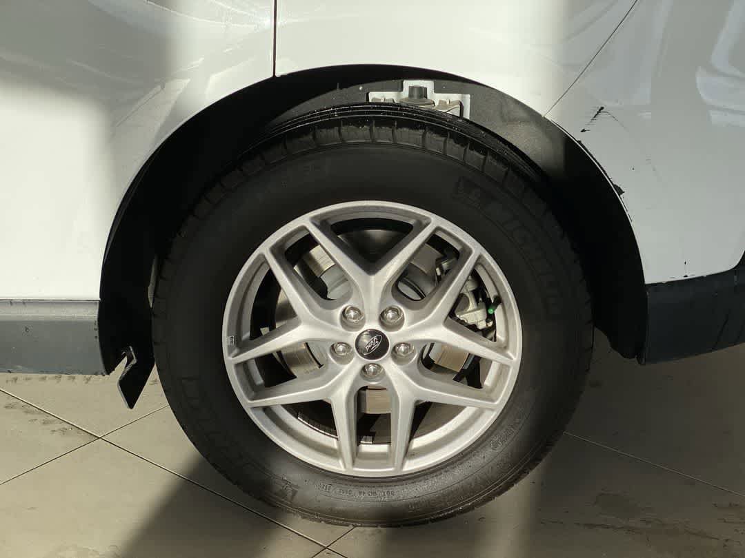 Used 2024 Ford Edge SEL AWD/4WD image 13