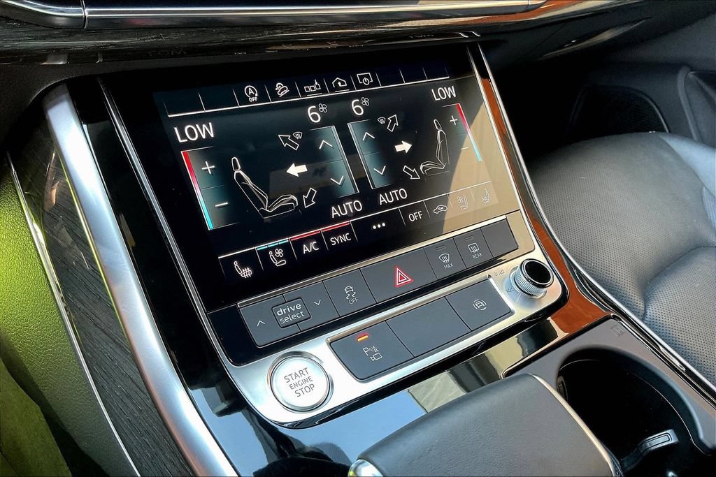 Used 2020 Audi Q8 Premium Plus w/ Premium Plus Package AWD/4WD image 15