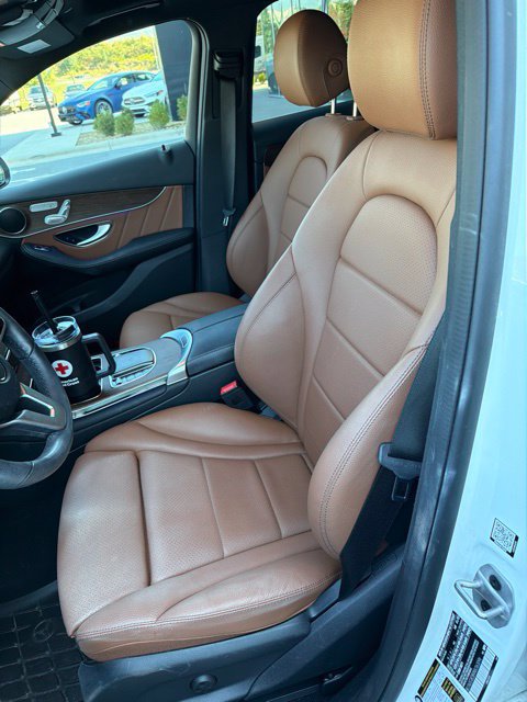 Certified 2022 Mercedes-Benz GLC 300 image 6