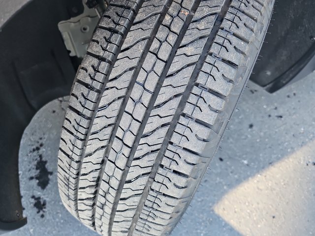 Used 2024 GMC Terrain AT4 w/ Tech Package image 28