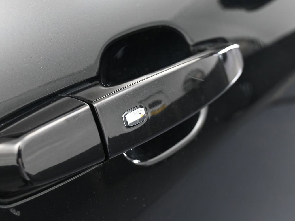 Used 2023 Chevrolet Equinox LS w/ Driver Confidence II Package image 36