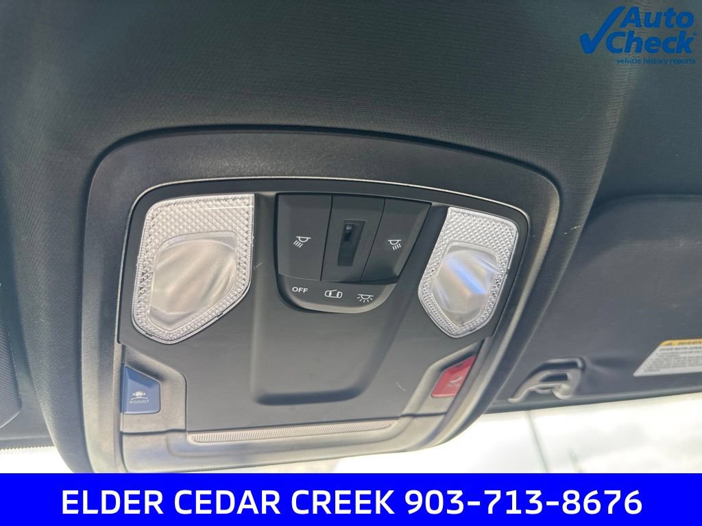 Used 2024 RAM 3500 Tradesman w/ Chrome Appearance Group AWD/4WD image 21