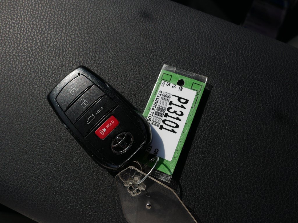 Used 2026 Toyota Camry SE FWD image 22