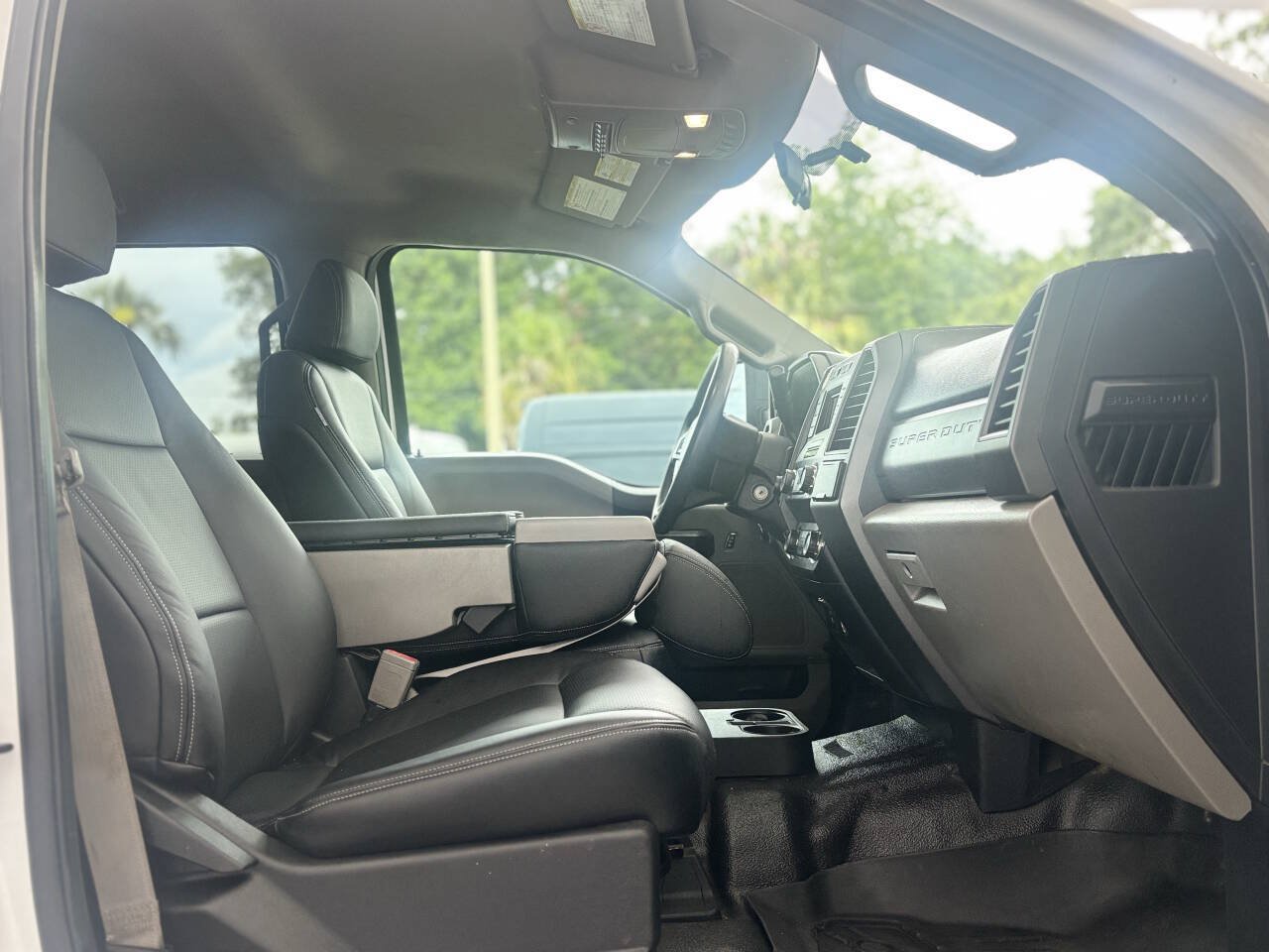 Used 2019 Ford F250 XL w/ Power Equipment Group AWD/4WD image 19