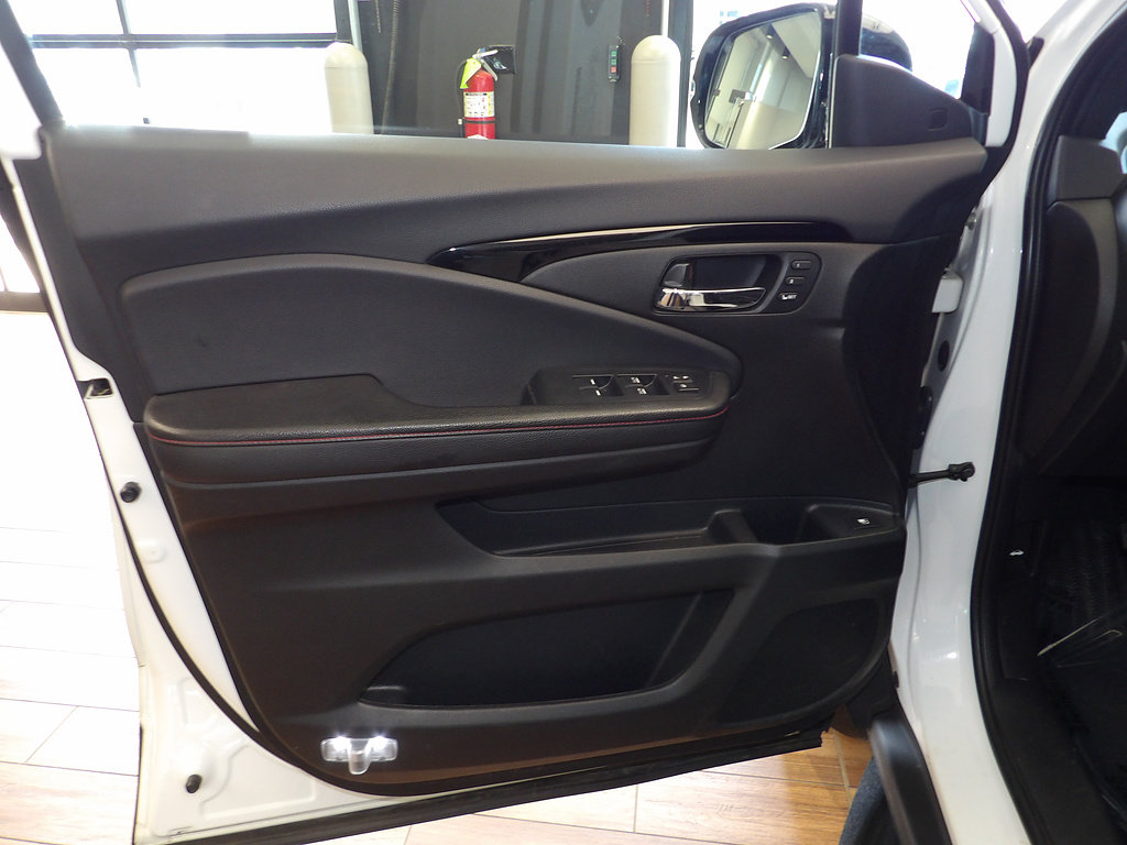 Used 2022 Honda Ridgeline Black Edition image 27
