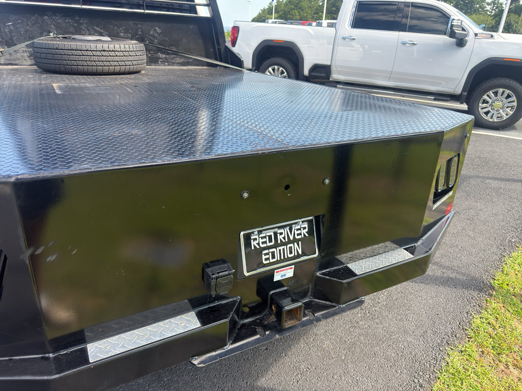 Used 2025 RAM 3500 Tradesman w/ Chrome Appearance Group AWD/4WD image 7