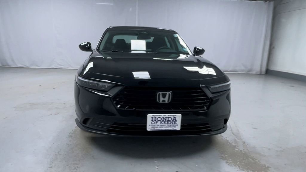 Used 2025 Honda Accord LX image 3