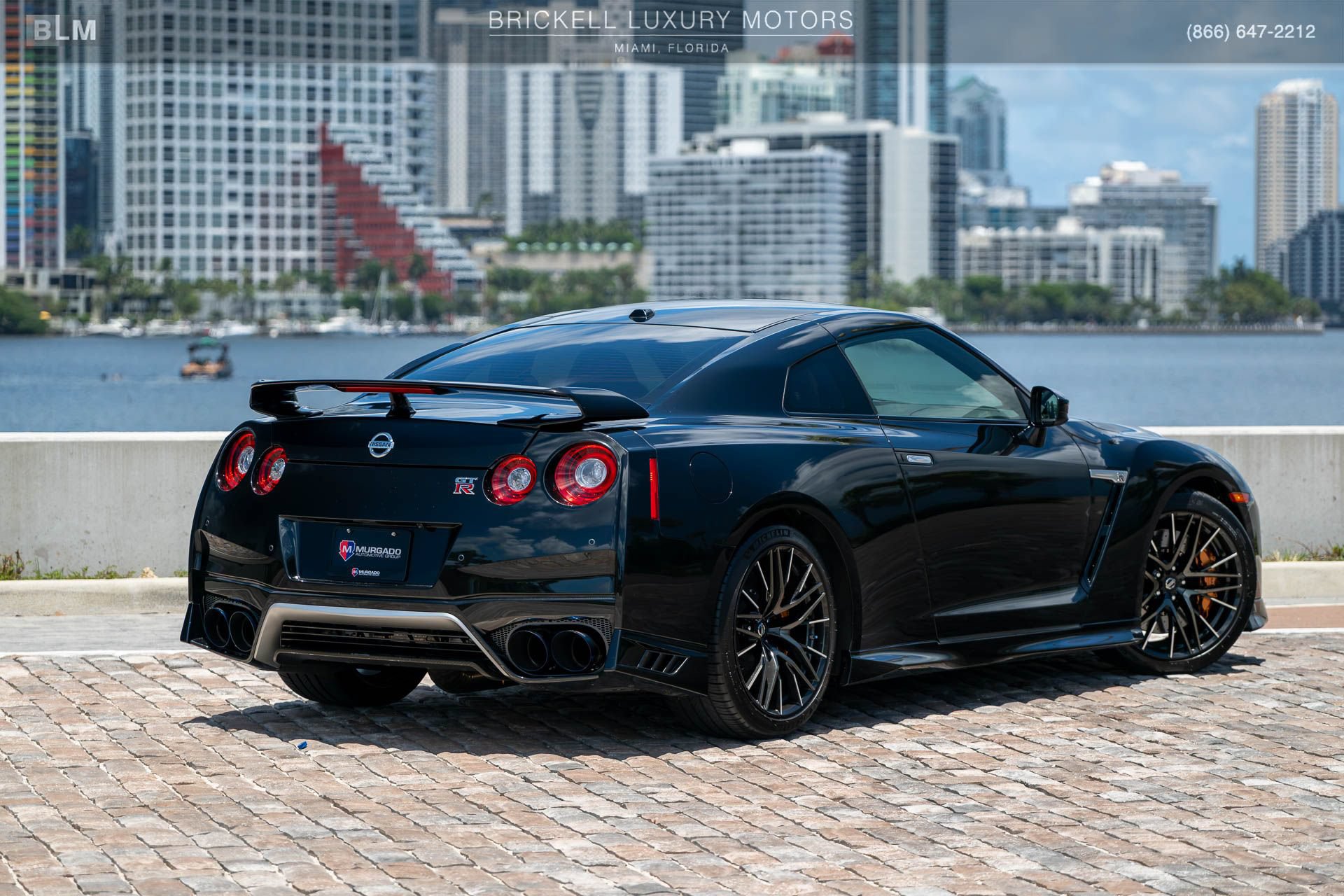 Used 2020 Nissan GT-R Premium w/ Premium Interior Package AWD/4WD image 4