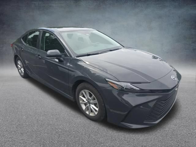 Used 2025 Toyota Camry LE FWD image 9