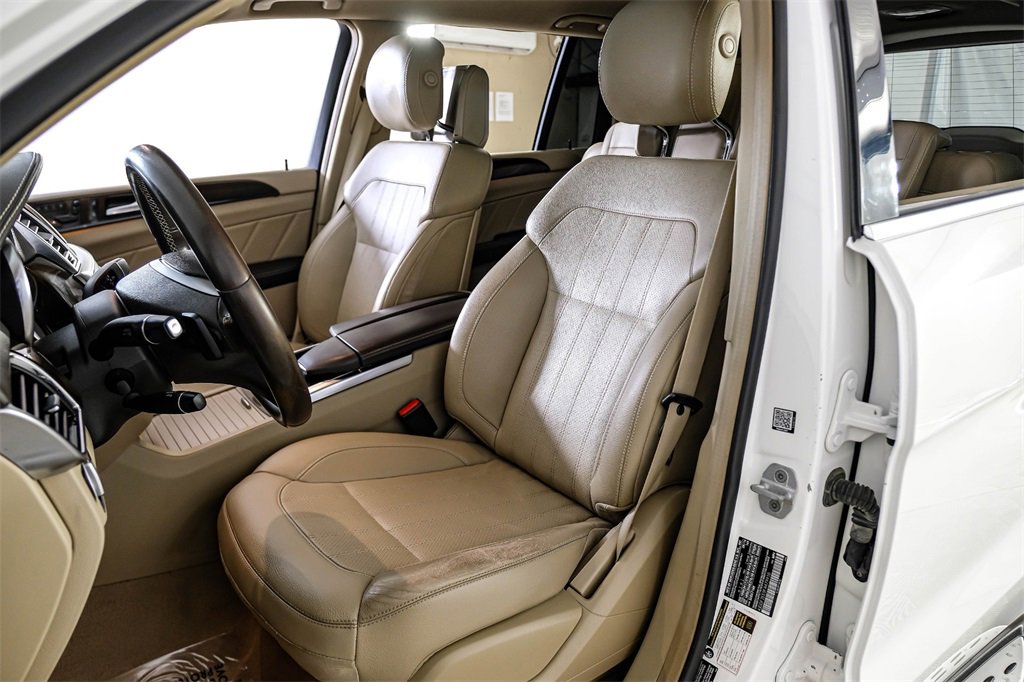 Used 2015 Mercedes-Benz GL 320 BlueTEC 4MATIC image 36