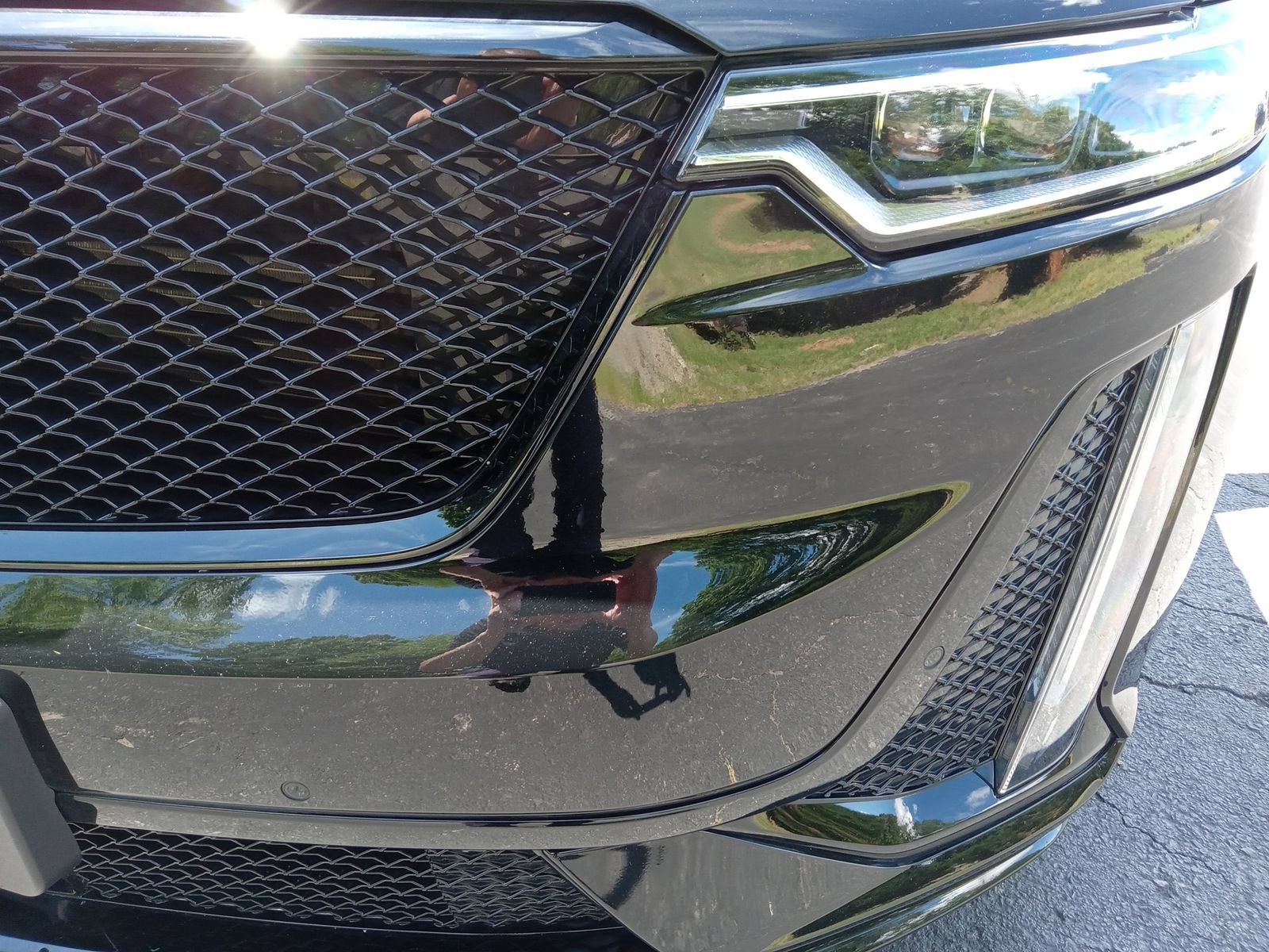 Used 2024 Cadillac XT6 Sport w/ LPO, ONYX Package AWD/4WD image 7