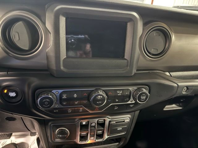 Used 2021 Jeep Wrangler Unlimited Sport image 25