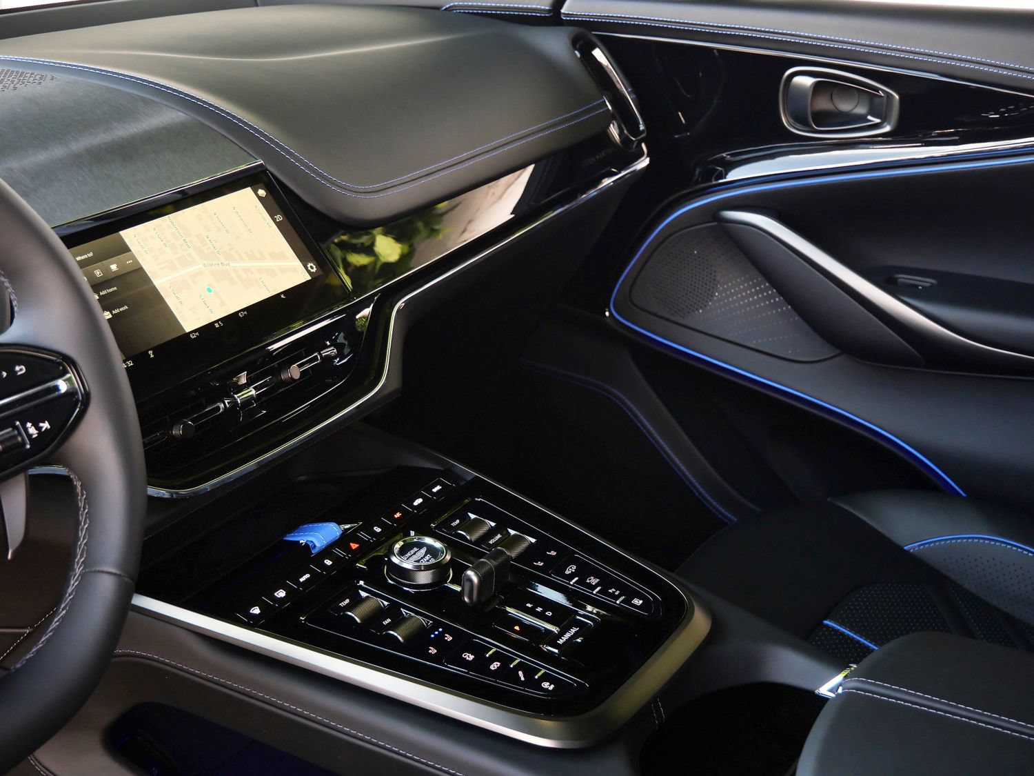 New 2026 Aston Martin DBX S AWD/4WD image 10