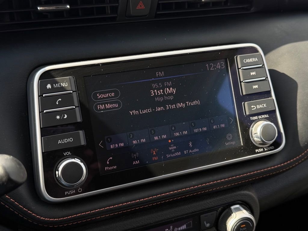 Used 2018 Nissan Kicks SR w/ Premium Package image 19