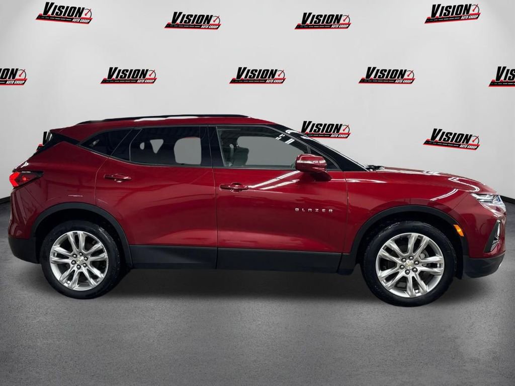 Used 2019 Chevrolet Blazer LT w/ Sun and Wheels Package image 4