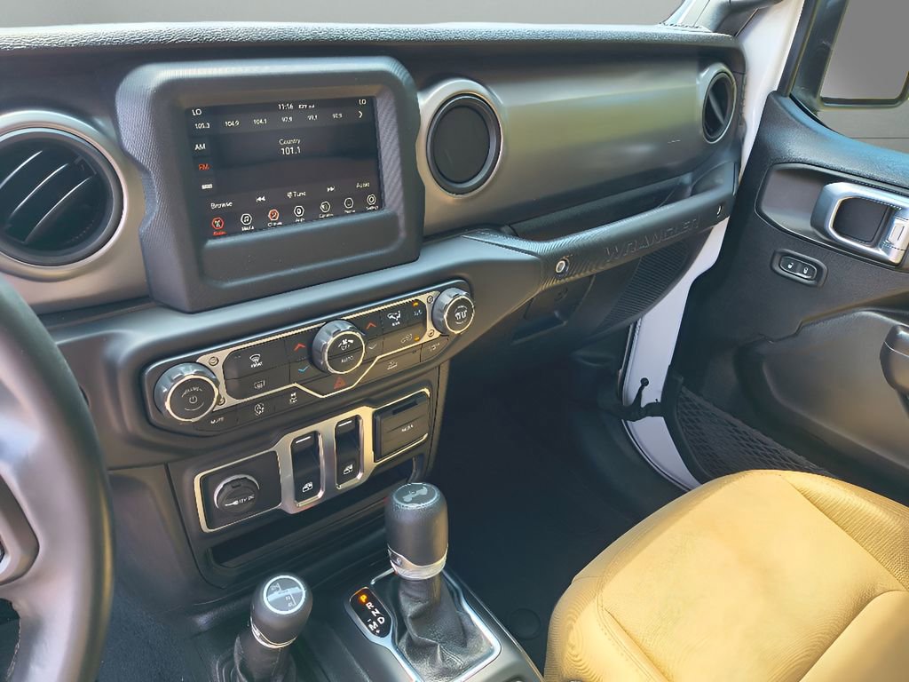 Used 2021 Jeep Wrangler Sport S AWD/4WD image 16