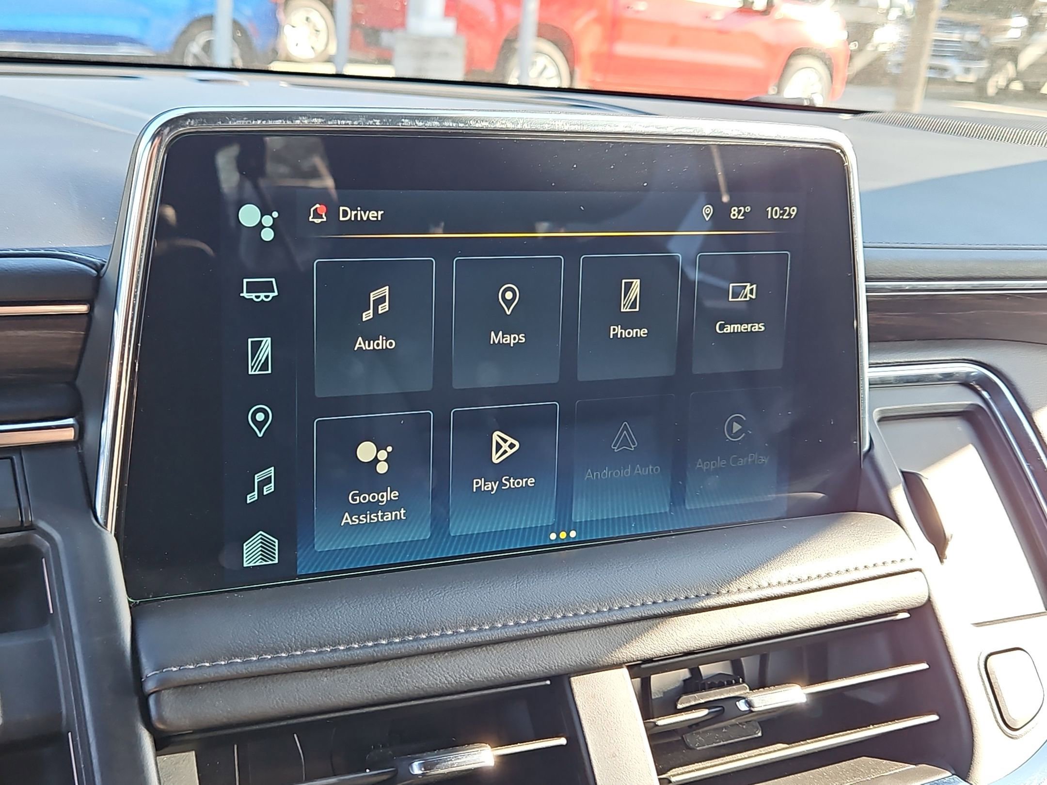 Certified 2024 Chevrolet Suburban Z71 w/ Luxury Package image 18